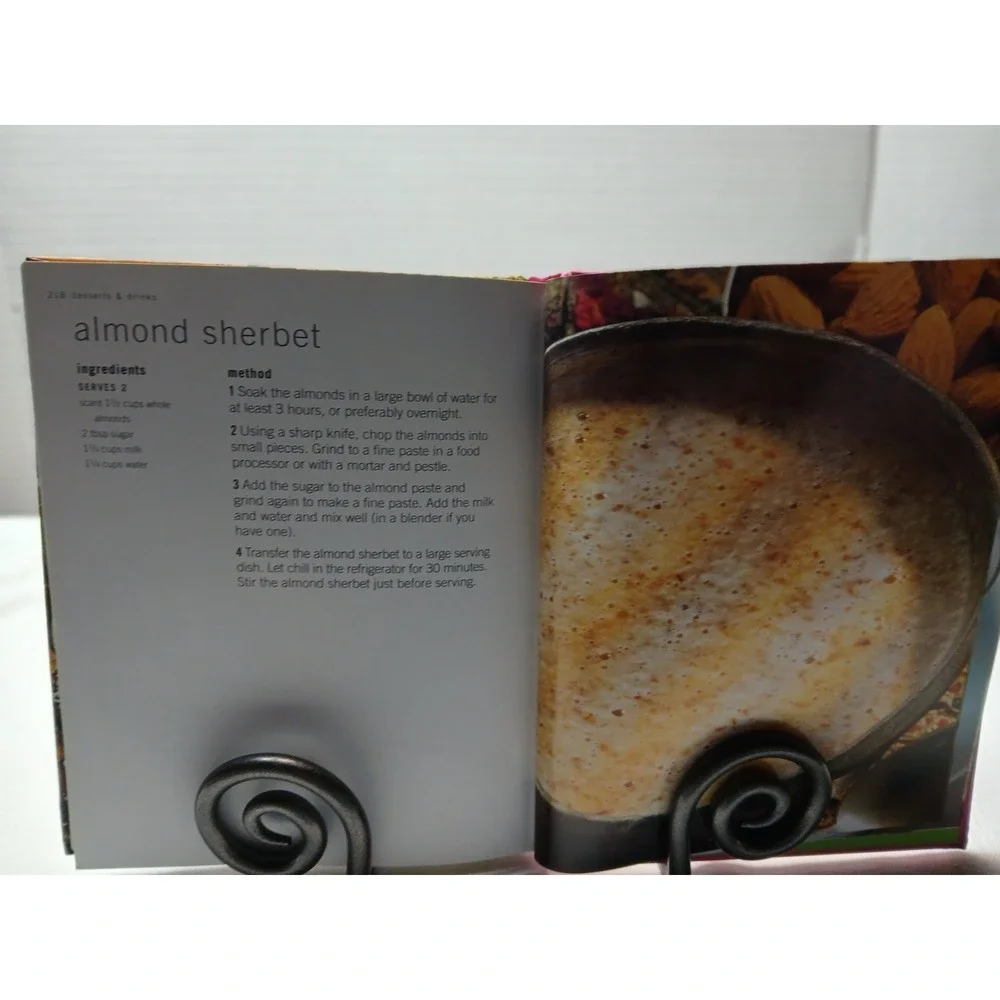 INDIAN A COLLECTION OF OVER 100 ESSENTIAL RECIPES COOKBOOK